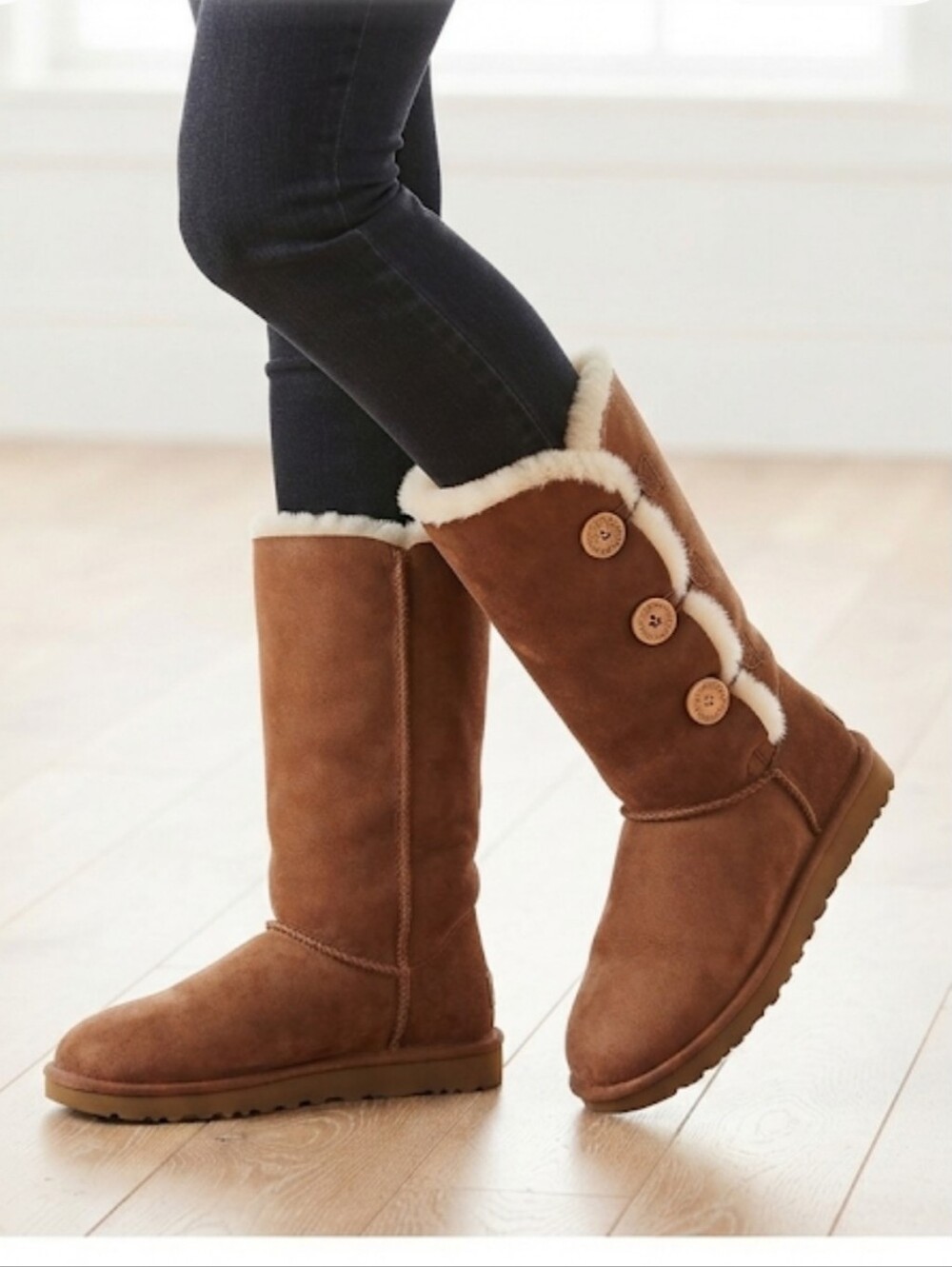 Ugg Australia Women 1962Y Tall Button 3 Leather Sheepskin Boots shoes sz 6